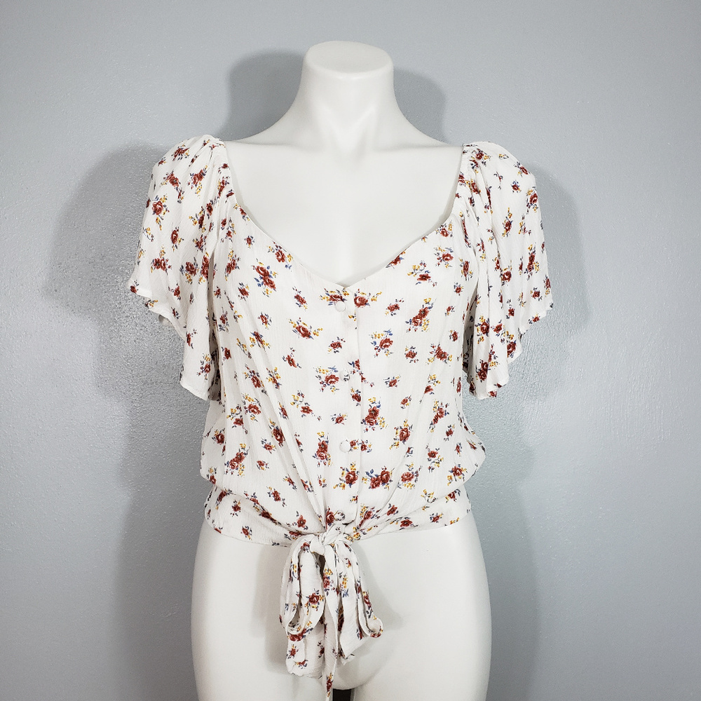Gypsies & Moondust Floral Crop Top